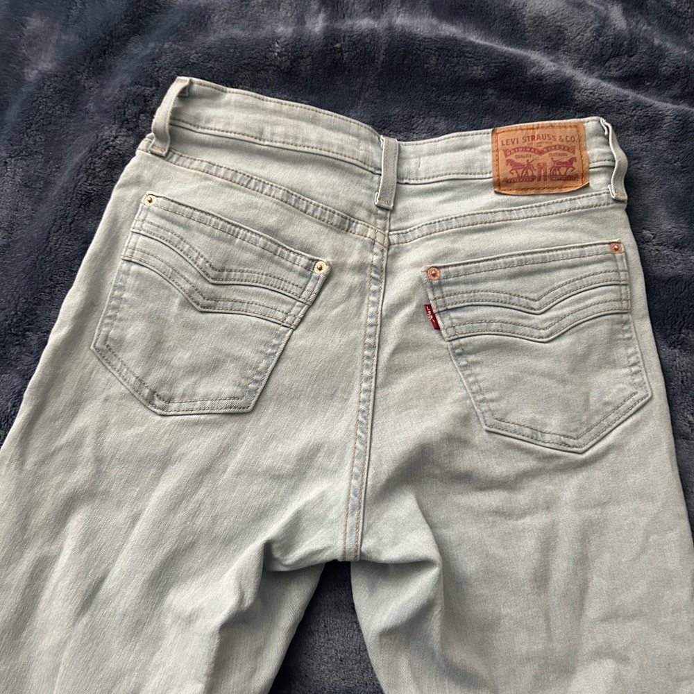 Levi's Women's Soft Blue Straight Leg Jeans